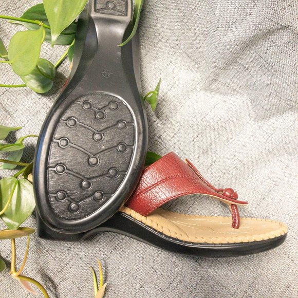 Zeita Comfort Red Sandals - Picture 3 of 5